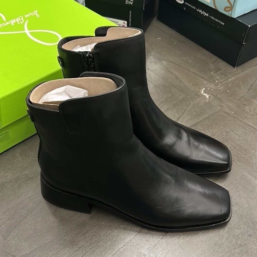 Sam Edelman Thatcher Ankle Bootie - Picture 8 of 12